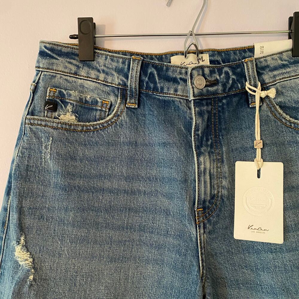 NWT KanCan Barrel Leg High Rise Horseshoe Fit Jeans Medium Wash Women's 9 / 28 - Picture 3 of 13